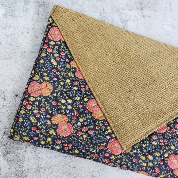 Vintage Bohemian Cottagecore Jute Floral Quilted Envelope Clutch Purse - Picture 2 of 11
